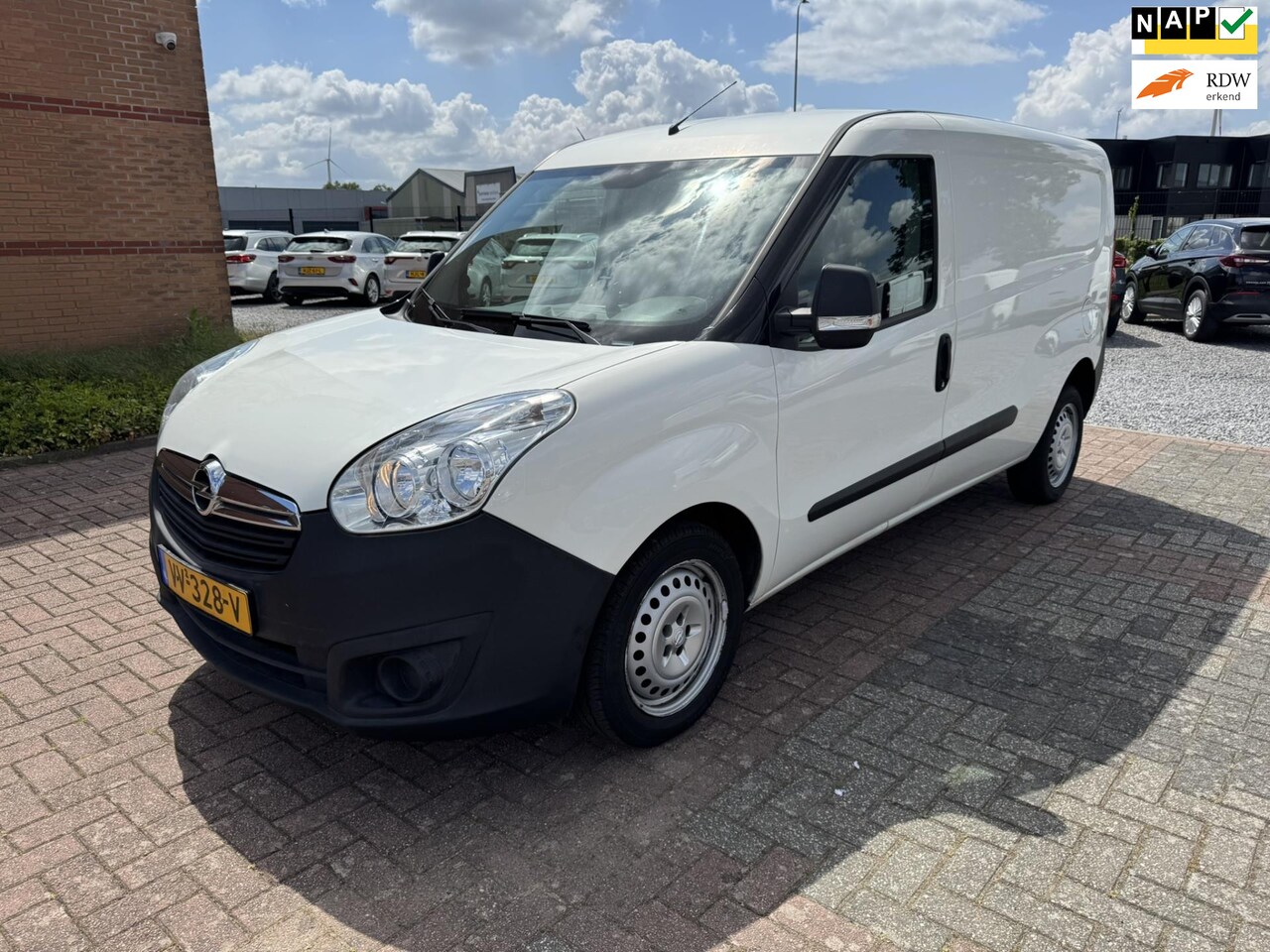 Opel Combo - 1.6 CDTi L2H1 Edition 1.6 CDTi L2H1 Edition, Trekhaak, MARGE, - AutoWereld.nl