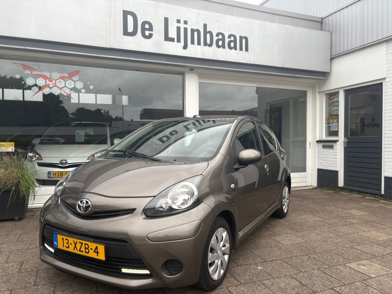 Toyota Aygo - 1.0 VVT-i Aspiration 1.0 VVT-i Aspiration - AutoWereld.nl