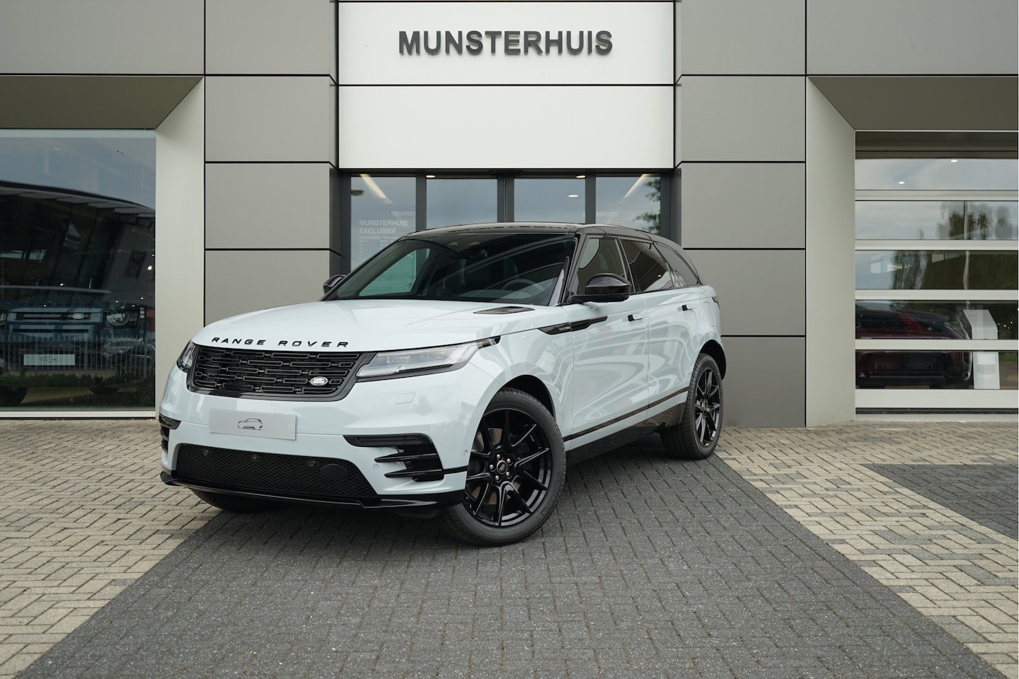 Land Rover Range Rover Velar - P400e AWD Dynamic SE PHEV | Voorstoelen / Achterbank verwarmd | Schuif/Kantel dak | - AutoWereld.nl