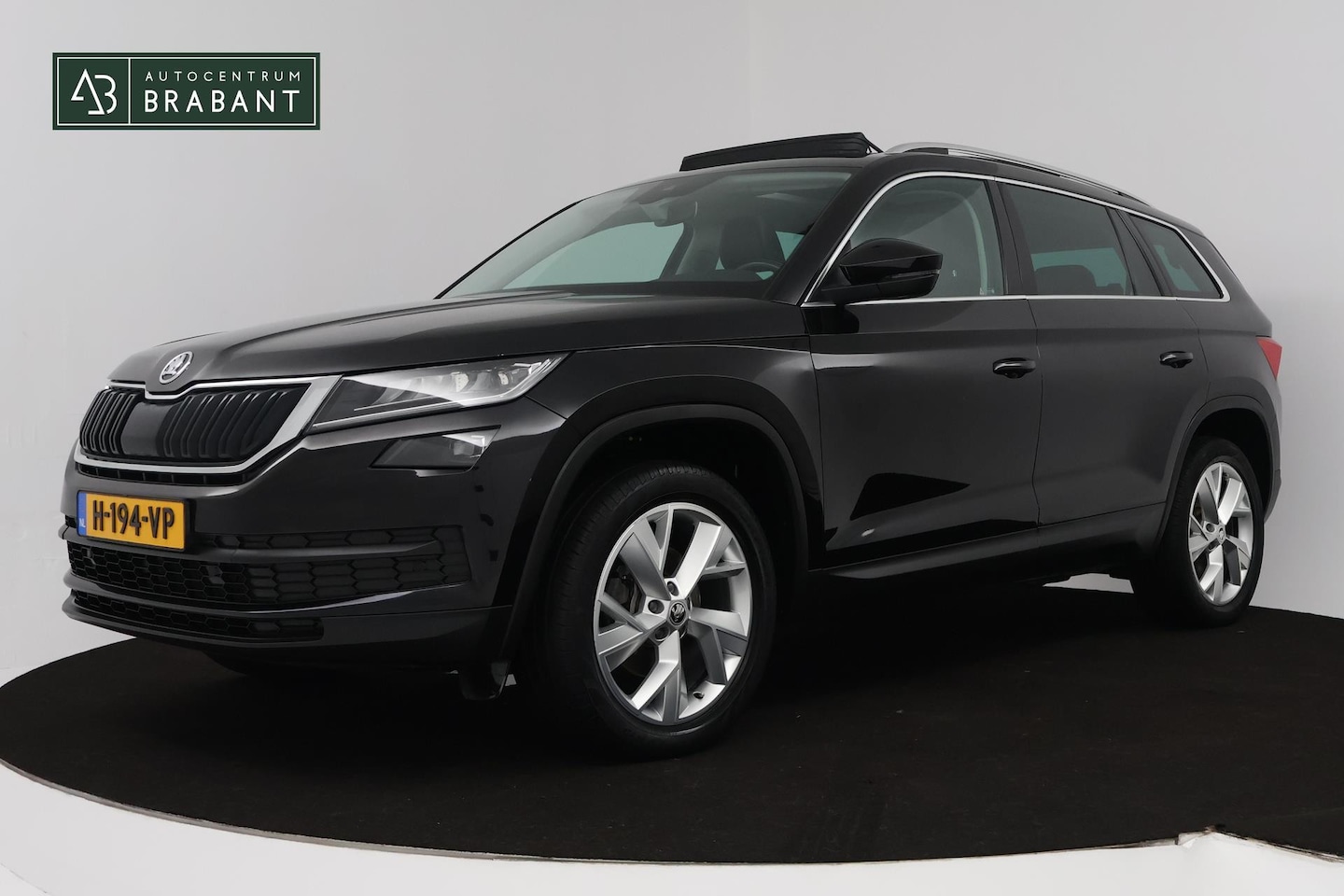 Skoda Kodiaq - 1.5 TSI Limited Business Edition 7p. (PANORAMADAK, ACHTERUITRIJCAMERA, PARKEERSENSOREN, NA - AutoWereld.nl