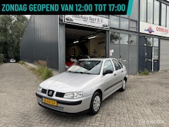 SEAT Cordoba - 1.4-16V Signo 1e eigenaar Nieuwe APK NAP Logisch