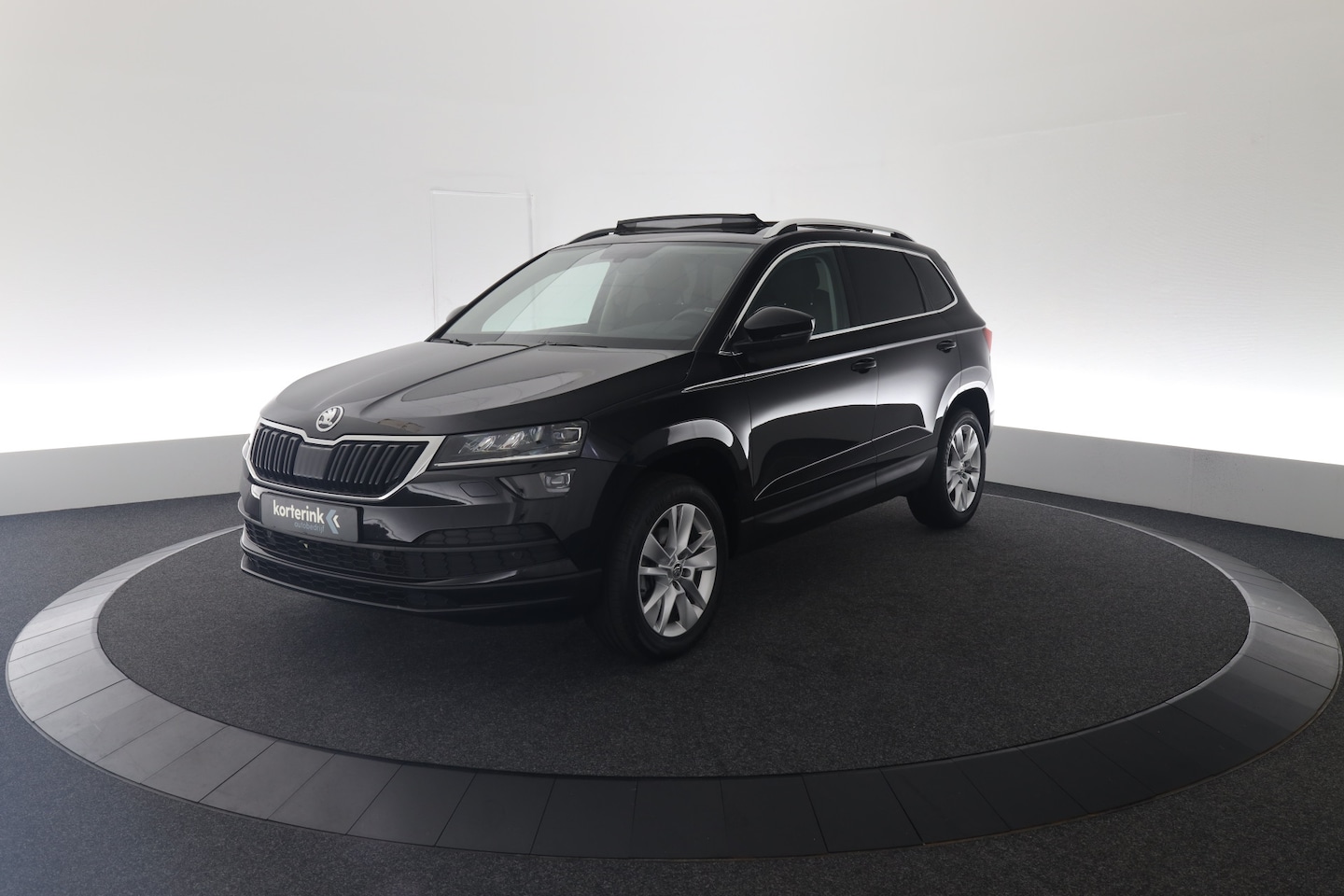 Skoda Karoq - 1.5 TSI ACT Business Edition Plus 1.5 TSI ACT Business Edition Plus - AutoWereld.nl