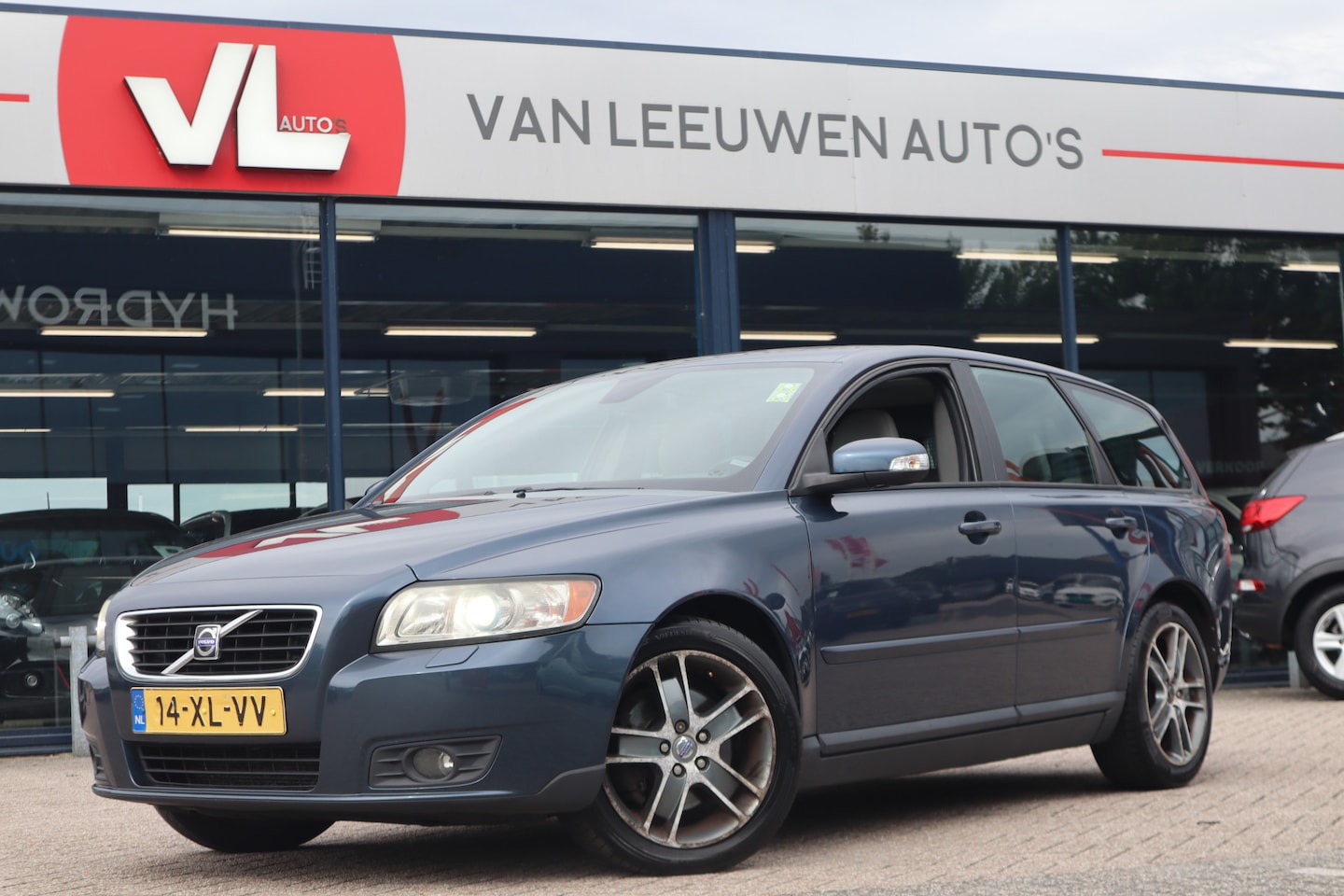 Volvo V50 - 2.4i Edition II | Stoelverwarming | Clima | Trekhaak - AutoWereld.nl