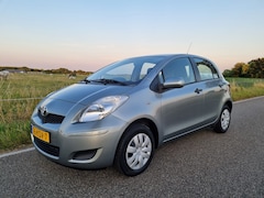 Toyota Yaris - 1.0 VVTi Acces /AIRCO/Trekhaak/CV/Elek. ramen/NAP! 1e eig!