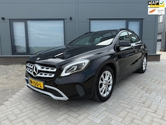 Mercedes-Benz GLA-Klasse - 180 Business Solution // Automaat // Clima // PDC // Navi
