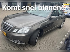 Mercedes-Benz E-klasse - 200 CGI Elegance Navi/Leder/Clima