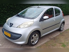 Peugeot 107 - 1.0-12V XS Urban Move