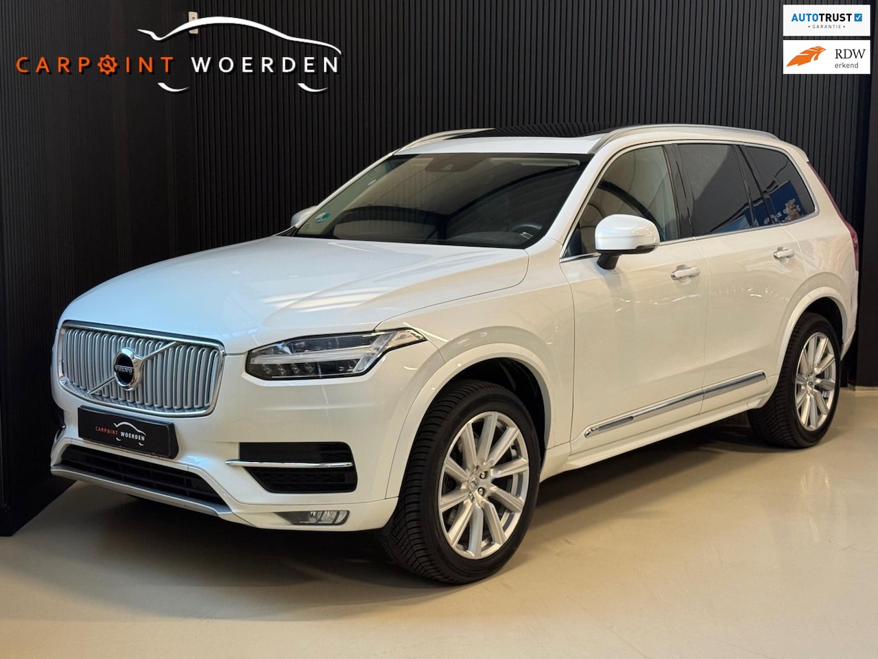 Volvo XC90 - 2.0 T5 AWD Inscription | PANO | LED | CAMERA | VOL! - AutoWereld.nl