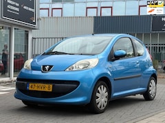 Peugeot 107 - 1.0-12V XR