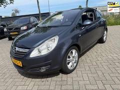 Opel Corsa - 1.4-16V Cosmo Airco Stoel/stuurverwarming Parksensor