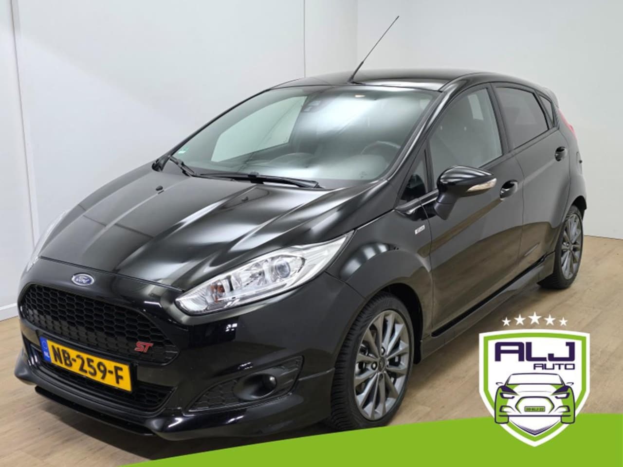 Ford Fiesta - Occasion ST Line zwart | Tweedehands Ford Fiesta ST line in zwart | Sportieve look | Voorr - AutoWereld.nl