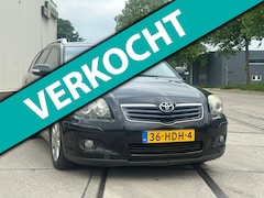 Toyota Avensis Wagon - 1.8 VVTi Luna Business Navi/Clima/Leer/Stoelverw