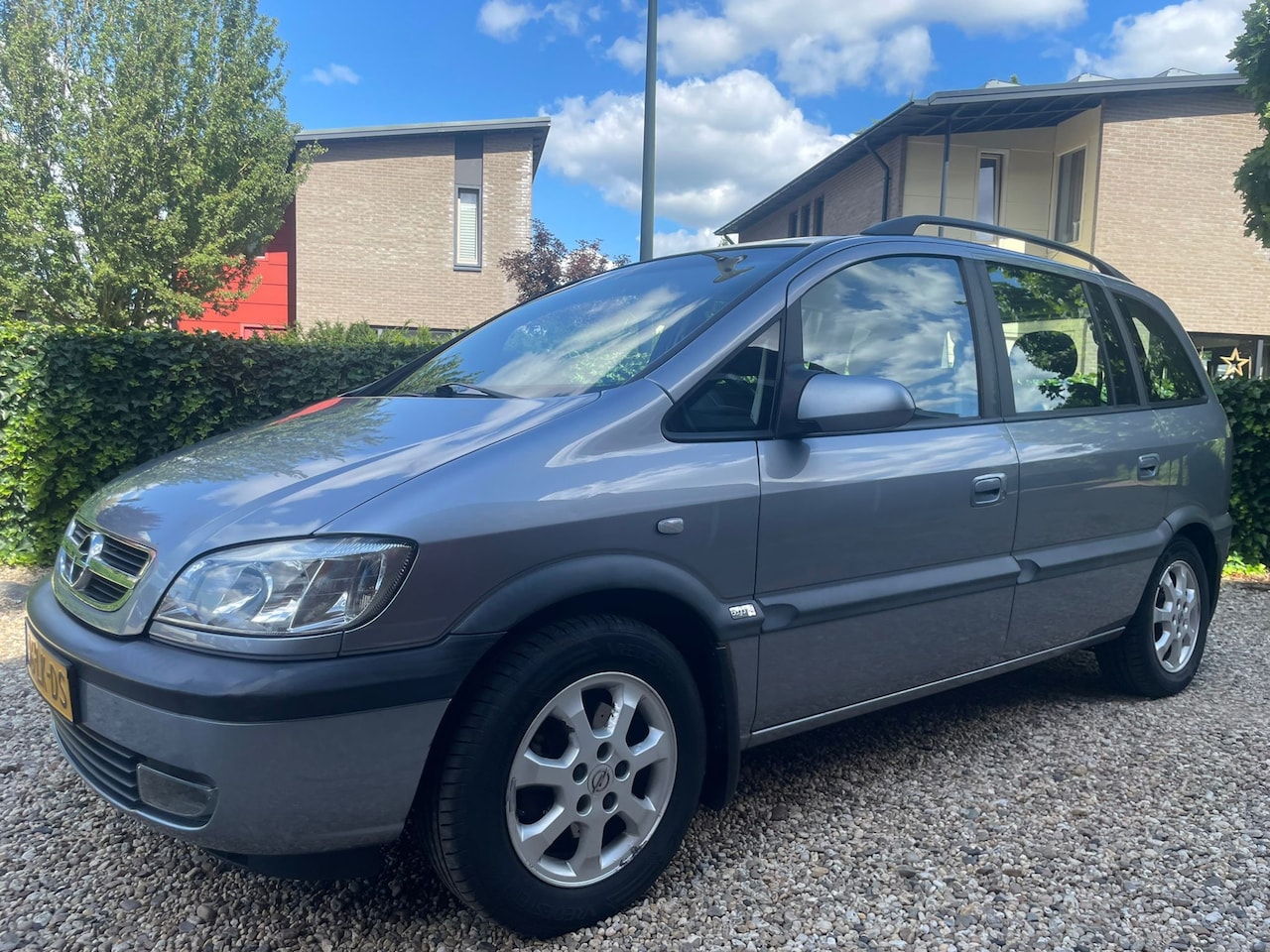Opel Zafira - 2.2-16V Elegance 2.2-16V Elegance - AutoWereld.nl