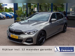 BMW 3-serie - 318i Executive Edition|Prijs incl. 12 mnd garantie| M-Pakket Schuif/Kanteldak Camera Led L