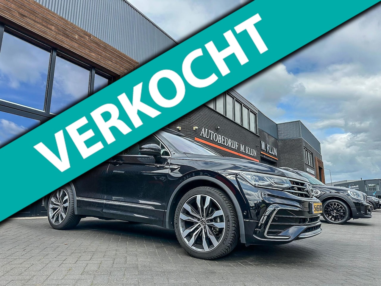 Volkswagen Tiguan - 1.5 TSI R-Line Business F1 Aut/Trekhaak/Pano/Camera/20”/nieuw - AutoWereld.nl