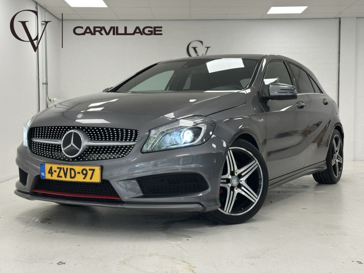Mercedes-Benz A-klasse - 250 AMG Sport | Dealer-onderhouden | Harman/Kardon | 211 pk | - AutoWereld.nl