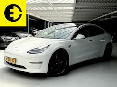 Tesla Model 3 - Performance AWD 75 kWh | Stoelverwarming | Carbon look | Autopilot