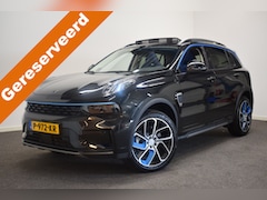 Lynk & Co 01 - 1.5 261pk AUT7 PHEV 70km Elec Pano/ Adapt./ 3.60 Camera/ Dig. Dashboard/ Stoelverw