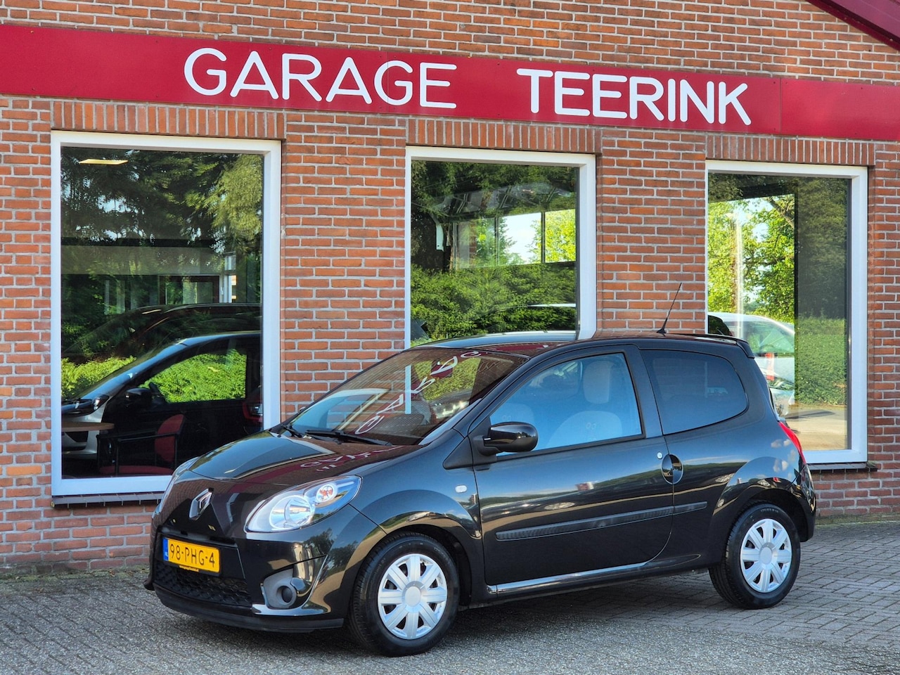 Renault Twingo - 1.2-16V Collection 75PK 3drs airco, elektr.ramen, centr,vergr, radio/cd RIJKLAAR - AutoWereld.nl