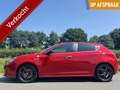 Alfa Romeo Giulietta - QV 1750TBI Rosso Competizione