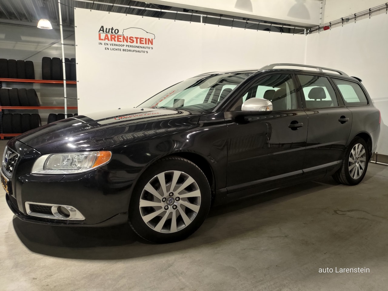 Volvo V70 - 2.0T 203pk R-Design Edition Automaat 149kw Leer / Navigatie / Trekhaak / Winter Pack - AutoWereld.nl
