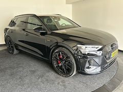 Audi e-tron - 55 quattro S edition 95 kWh | Black on Black | Achteruitrijcamera | Sportstoelen voor met