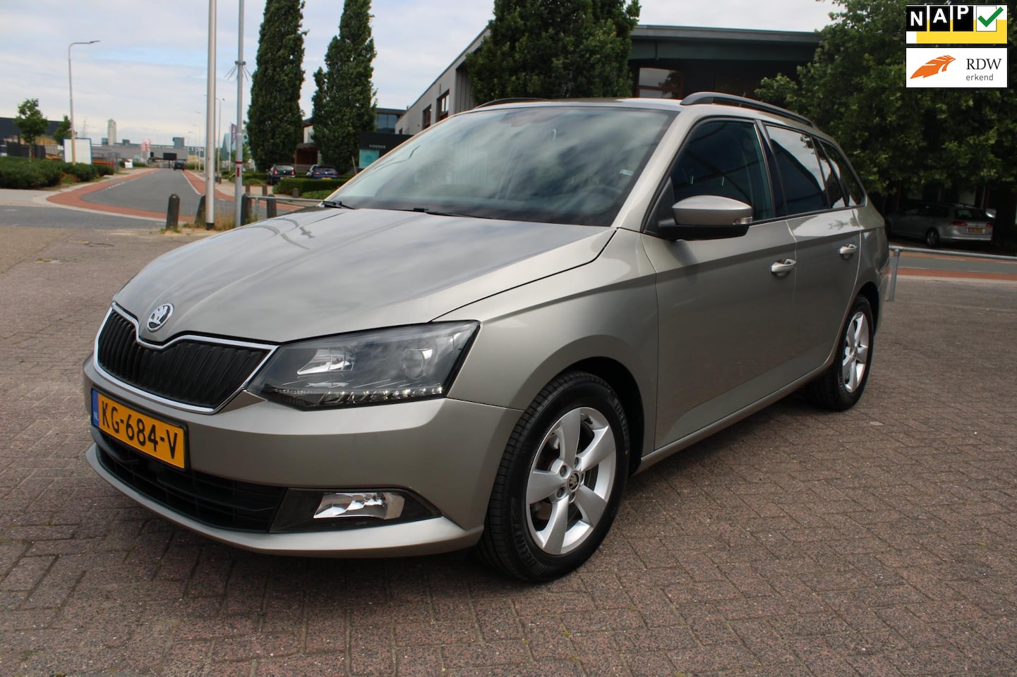 Skoda Fabia - 1.2 TSI JOY TREKHAAK CRUISE CONTROLE - AutoWereld.nl