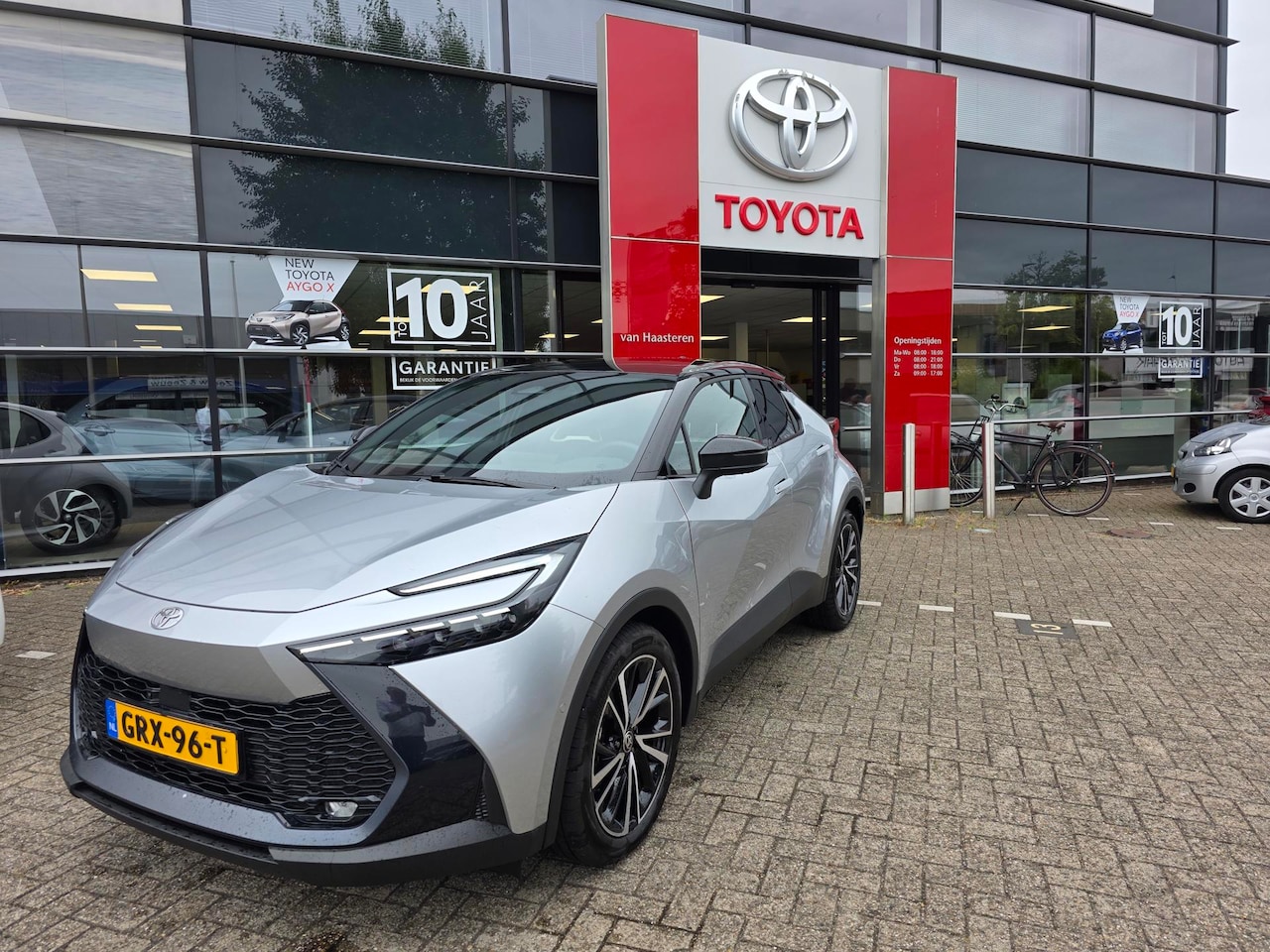 Toyota C-HR - 2.0 High Power PHEV 223pk CVT Executive - AutoWereld.nl