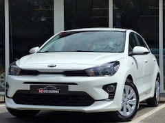 Kia Rio - 1.2 4 Cilinder 1e Eig/Airco/Bluetooth/Trekhaak