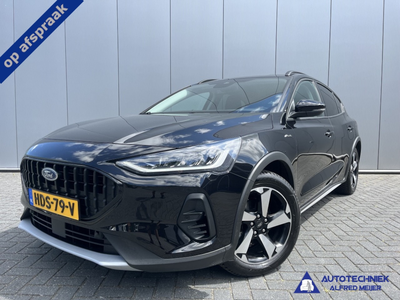 Ford Focus - 1.0 EBH Active Trekhaak Carplay Camera PDC - AutoWereld.nl
