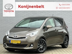 Toyota Verso S - 1.3 VVT-i Trend Automaat | Navi | Pano | Trekhaak | NL auto