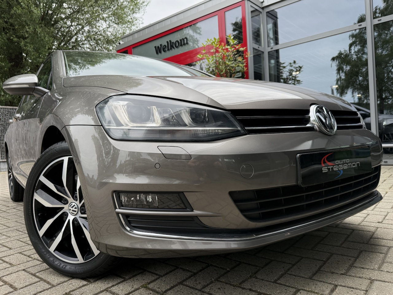 Volkswagen Golf - 1.4 TSI AUT. *!* HIGHLINE *!* PANODAK/ XENON/ CRUISE/ SPORTSTOELEN/ NAVI *!* - AutoWereld.nl