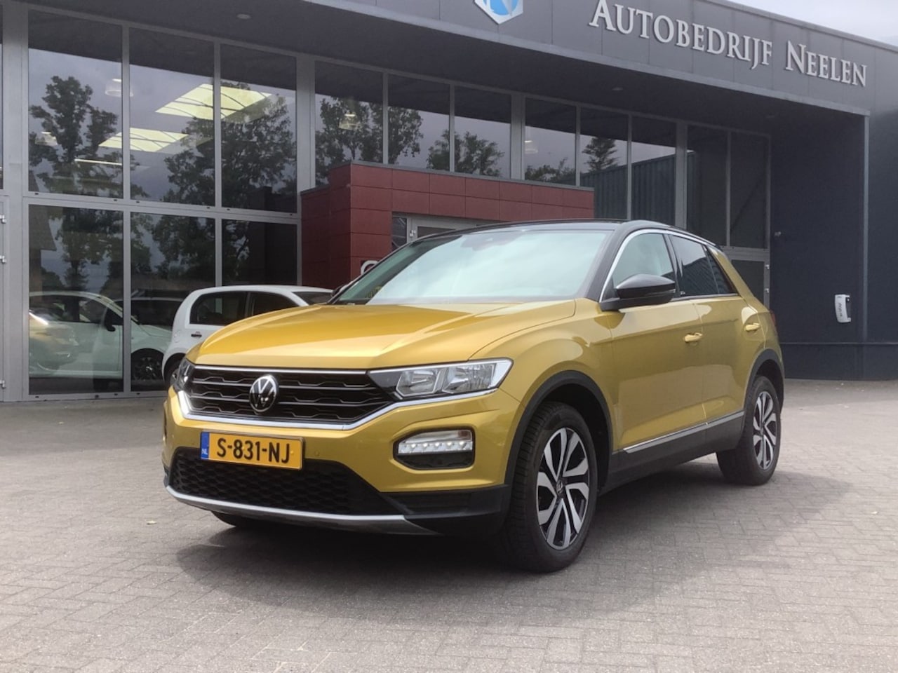 Volkswagen T-Roc - 1.0 TSi Style Business Active - AutoWereld.nl