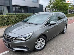Opel Astra Sports Tourer - 1.4 Business Executive Navi Led Cliamate/Cruise/control Camera