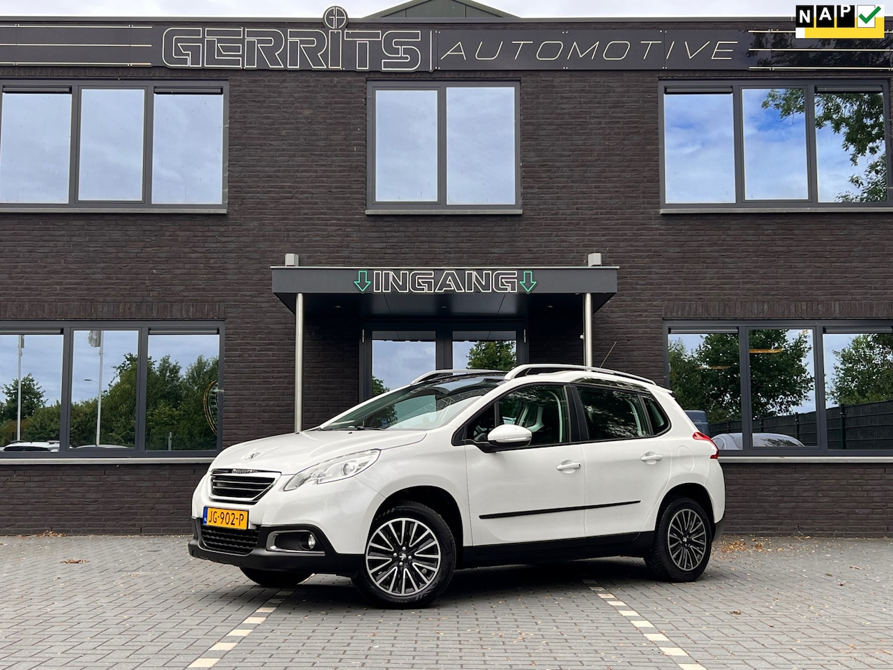 Peugeot 2008 - 1.2 PureTech Blue Lion | Panoramadak | Parelmoer lak | - AutoWereld.nl