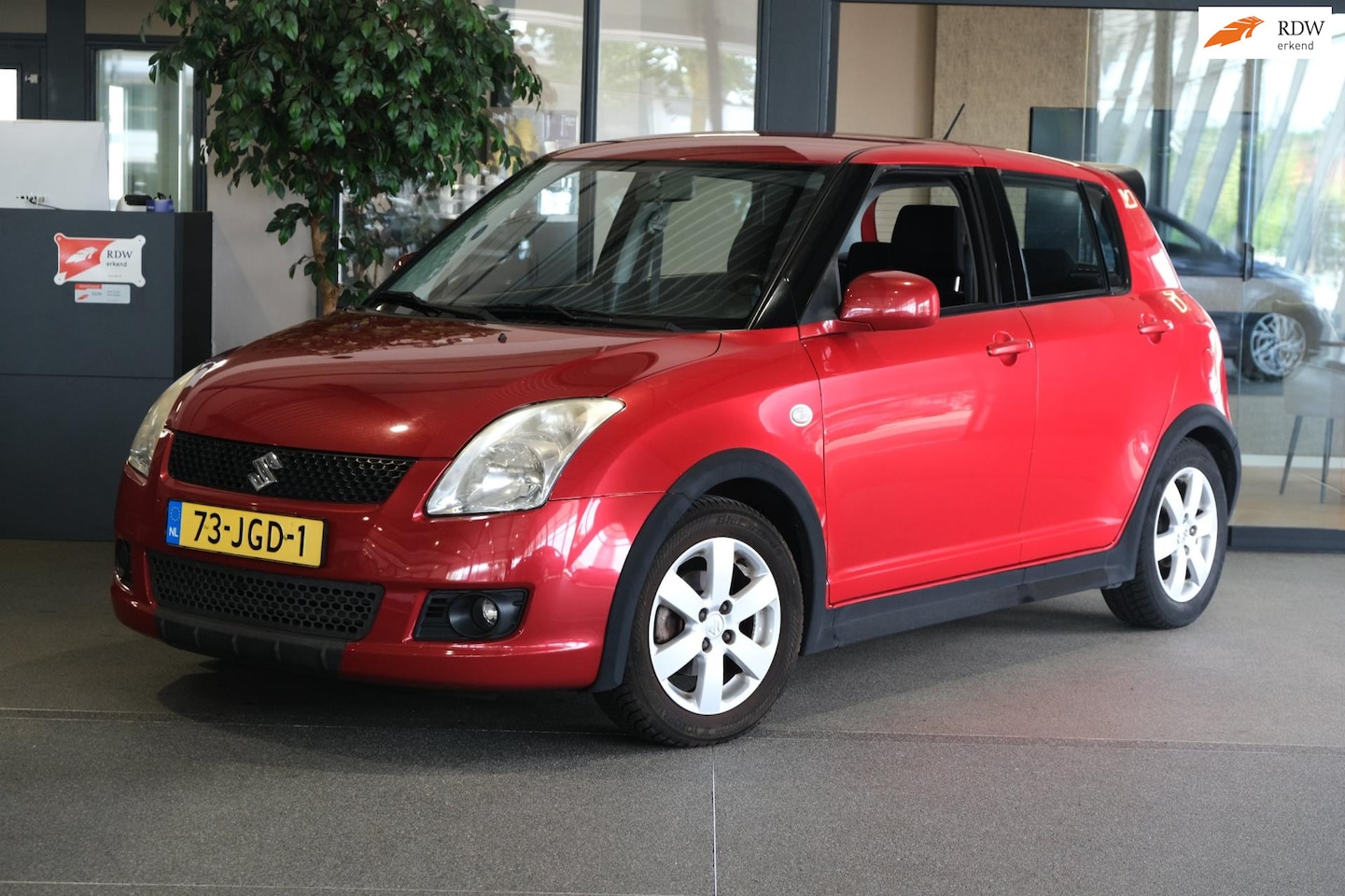 Suzuki Swift - 1.3 Comfort Airco Cruise CV Elektrische ramen - AutoWereld.nl