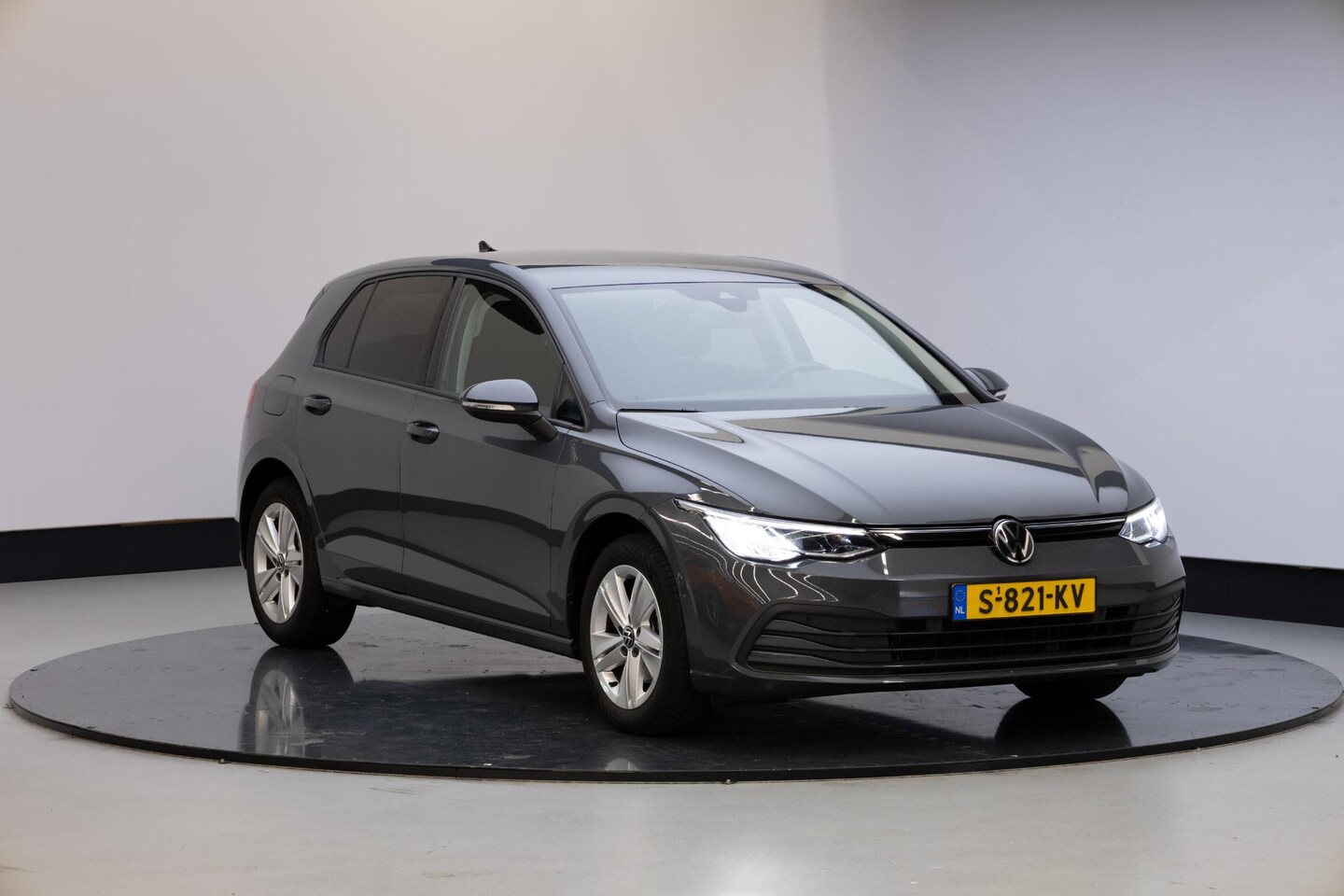 Volkswagen Golf - 1.0 eTSI Life Business - AutoWereld.nl