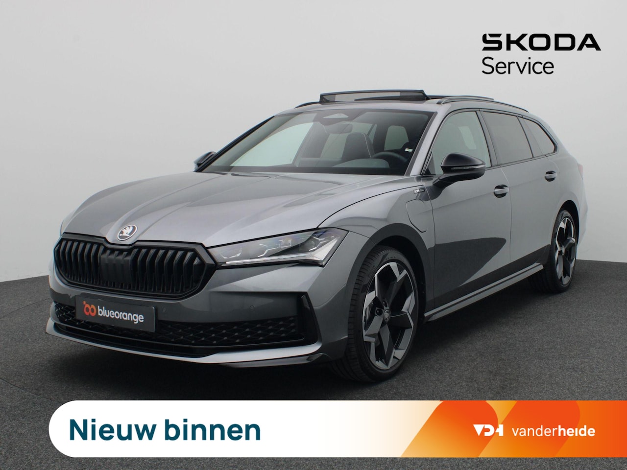 Skoda Superb Combi - 1.5 TSI PHEV Sportline Business Pano-Schuifdak, Matrix LED-verlichting, Achteruitrijcamera - AutoWereld.nl