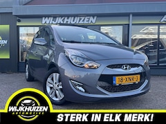 Hyundai ix20 - 1.6i i-Catcher met Panorama dak Leder Navigatie