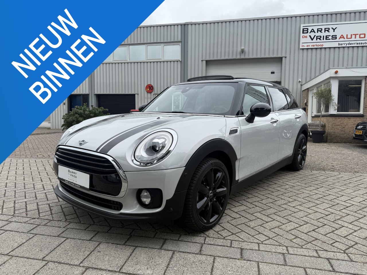 MINI Clubman - Mini 1.5 Cooper | Panoramadak | Camera | Sportstoelen | Afneembare Trekhaak | Verwacht | - AutoWereld.nl