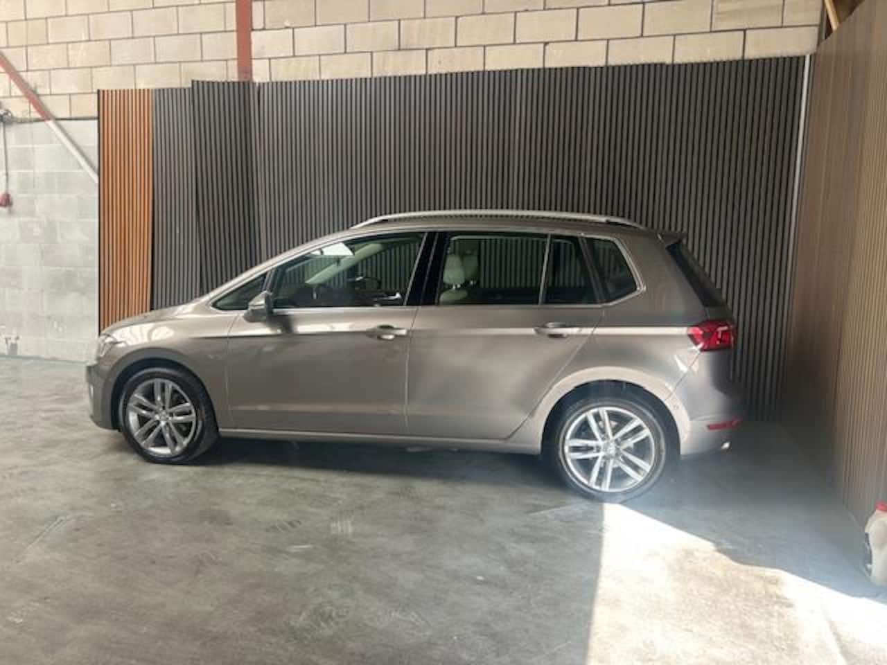 Volkswagen Golf Sportsvan - 1.4 TSI Highline 1.4 TSI Highline - AutoWereld.nl