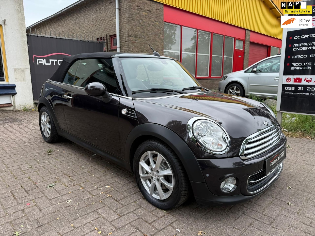 MINI Cabrio - Mini 1.6 Cooper CABRIO|1e Eigenaar|LEER|Xenon|LMV|Airco|Navi - AutoWereld.nl