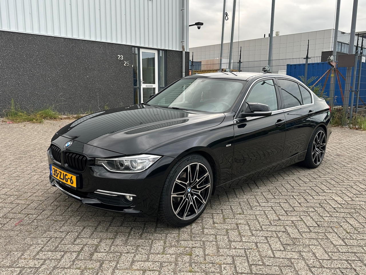 BMW 3-serie - 320i EfficientDynamics Edition Upgrade Edition 2012 - AutoWereld.nl
