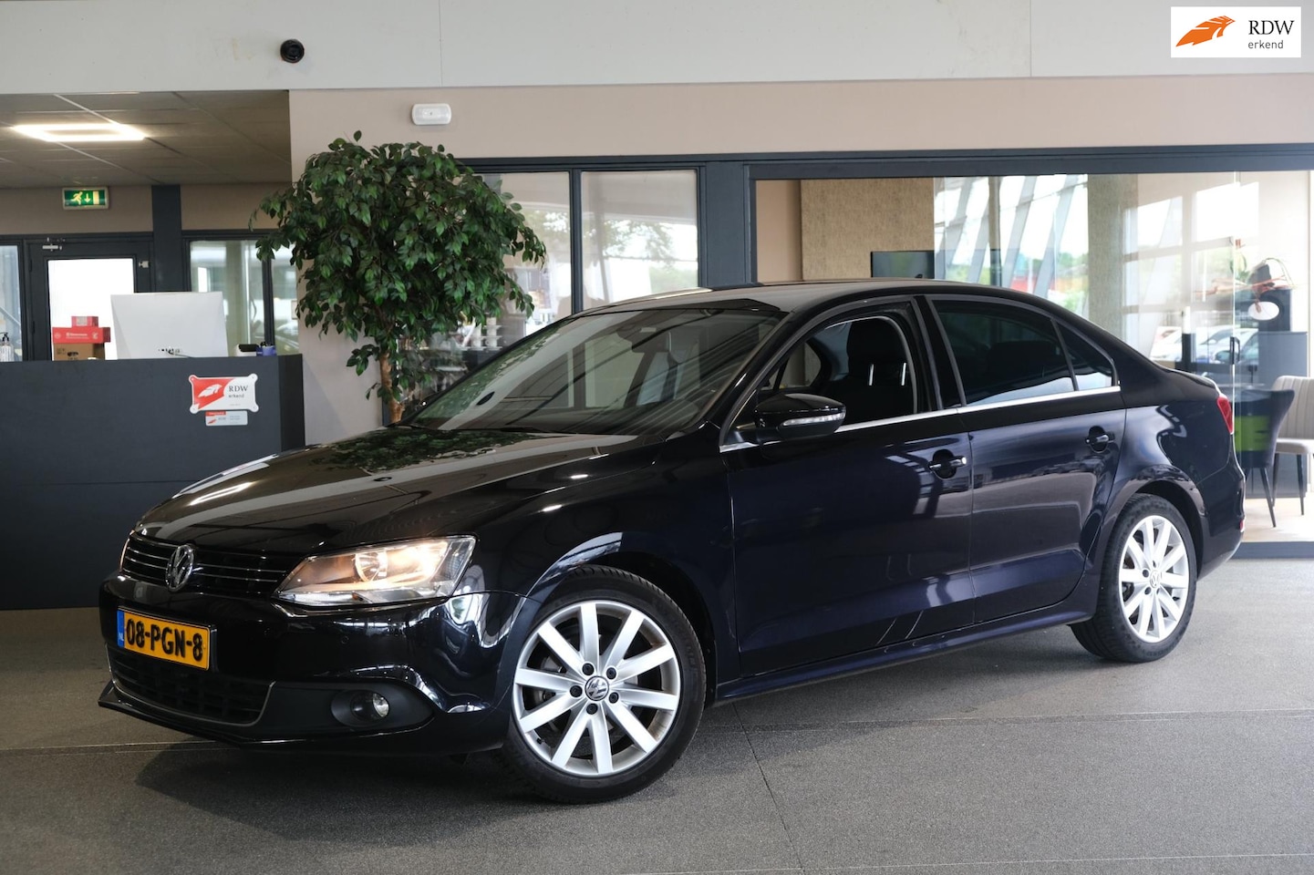 Volkswagen Jetta - 1.2 TSI Comfortline Navi Cruise PDC Trekhaak - AutoWereld.nl
