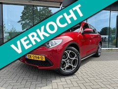 Alfa Romeo Stelvio - 2.0 T AWD Super - Automaat - Leder - Navi - Parkeerhulp