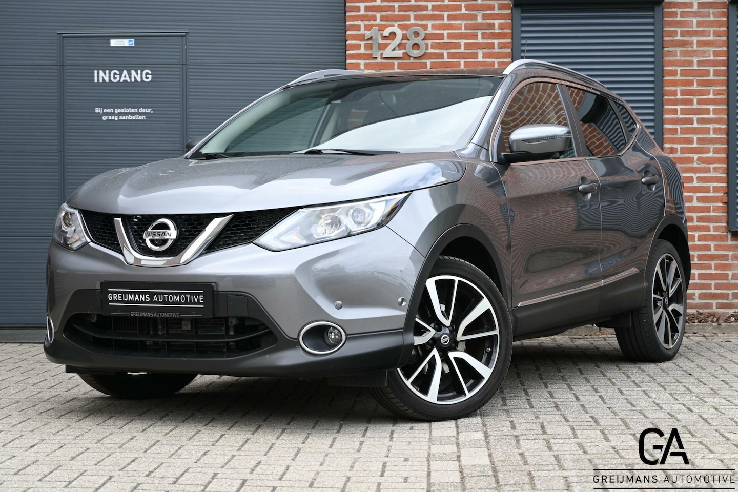 Nissan Qashqai - 1.2 Tekna |Pano|trekhaak| - AutoWereld.nl
