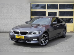 BMW 3-serie - 318i Automaat Executive Edition BJ2020 Lmv 18" | Led | Pdc | Navi | Achteruitrijcamera | D