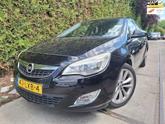 Opel Astra - 1.4 Turbo Cosmo