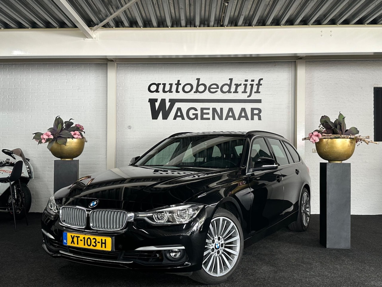 BMW 3-serie Touring - 318i Luxury Edition Automaat/leer - AutoWereld.nl