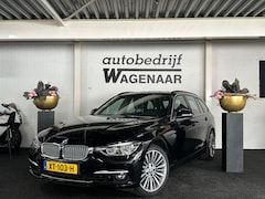 BMW 3-serie Touring - 318i Luxury Edition Automaat/leer